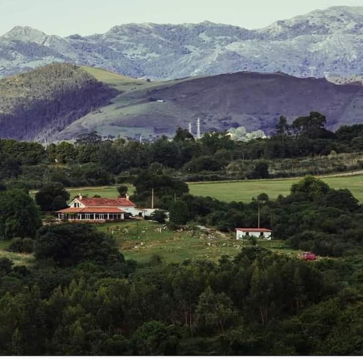 Surfhousegerra Hostel San Vicente De La Barquera Buitenkant foto